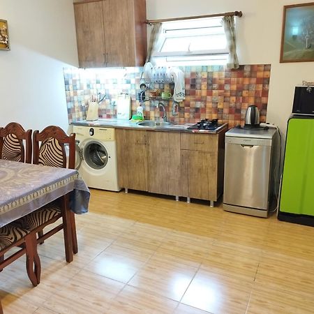 Country House Uliana Tskaltubo Bagian luar foto