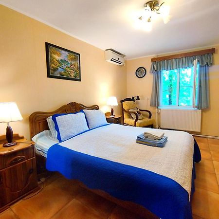 Country House Uliana Tskaltubo Bagian luar foto