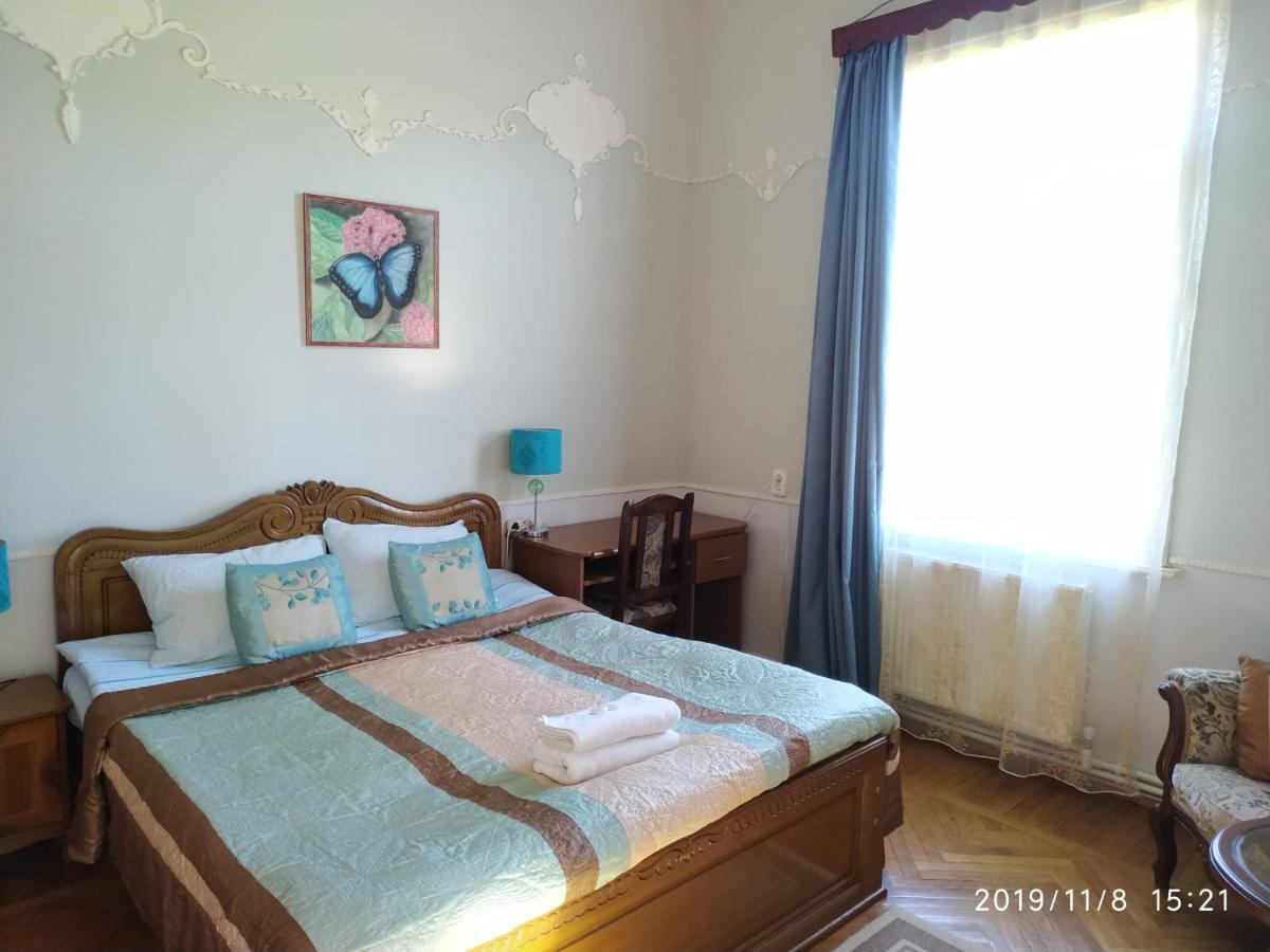 Country House Uliana Tskaltubo Bagian luar foto
